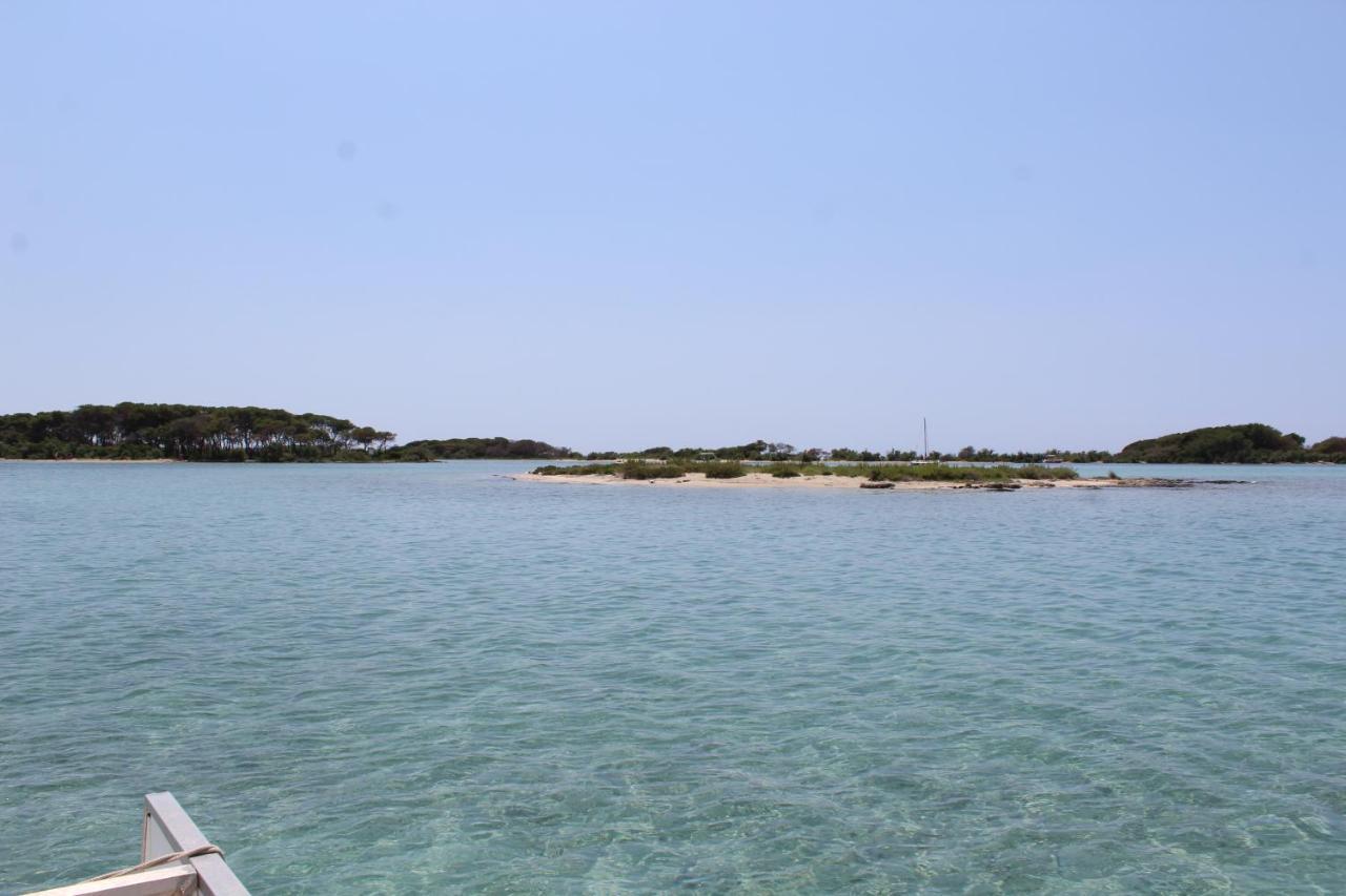 Appartamento Vista Mare ポルト・チェザーレオ エクステリア 写真